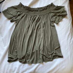 American Eagle off the shoulder top